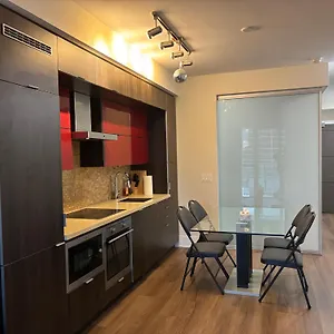 Aparthotel Cn Tower With Free Parking, Toronto